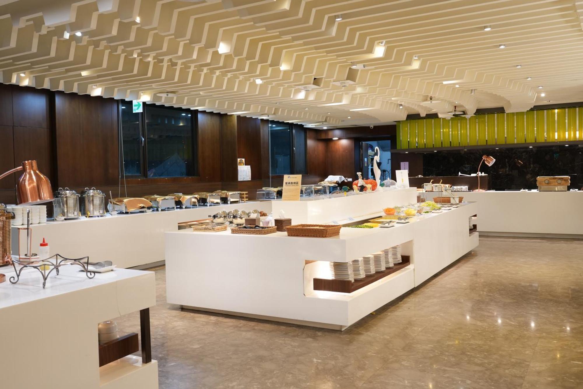 Hiyeshotel勤天商旅-花蓮館 Hualien stad Exteriör bild
