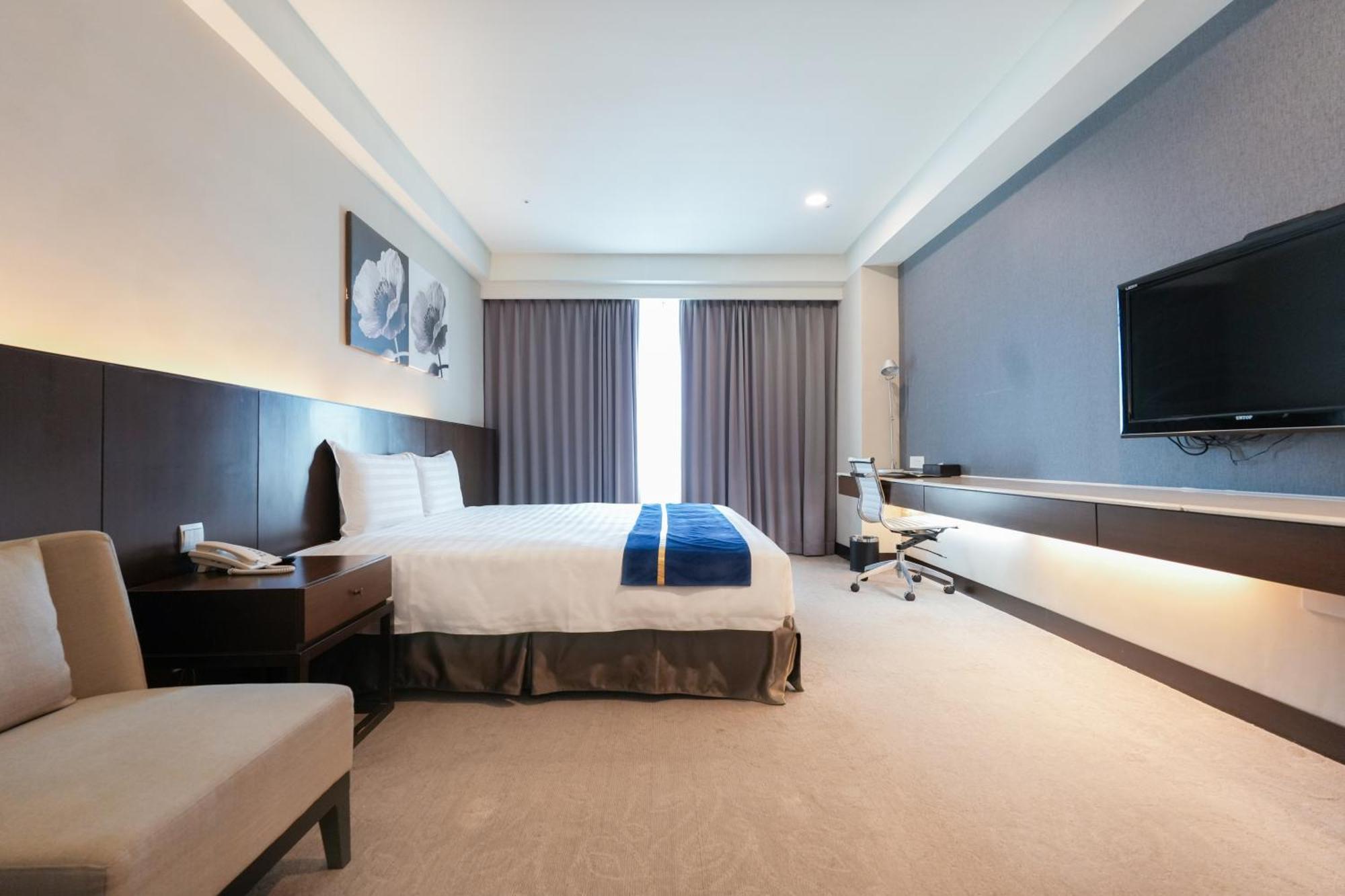 Hiyeshotel勤天商旅-花蓮館 Hualien stad Exteriör bild