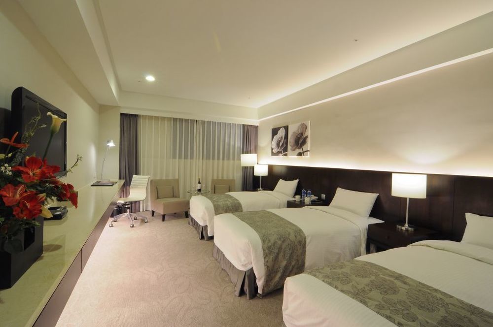 Hiyeshotel勤天商旅-花蓮館 Hualien stad Exteriör bild